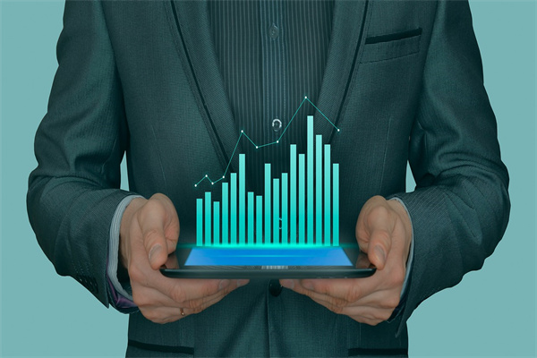 美国4月ADP就业人数增加19.2万，预期18万，3月数据上修